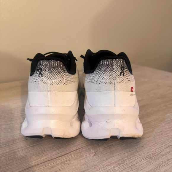 On Cloud Tilt Shoes - Picture 7 of 10